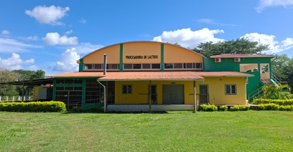 Planta de procesamiento de lácteos
